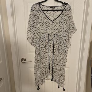 Karl Lagerfeld Monochrome Polka Dot Design